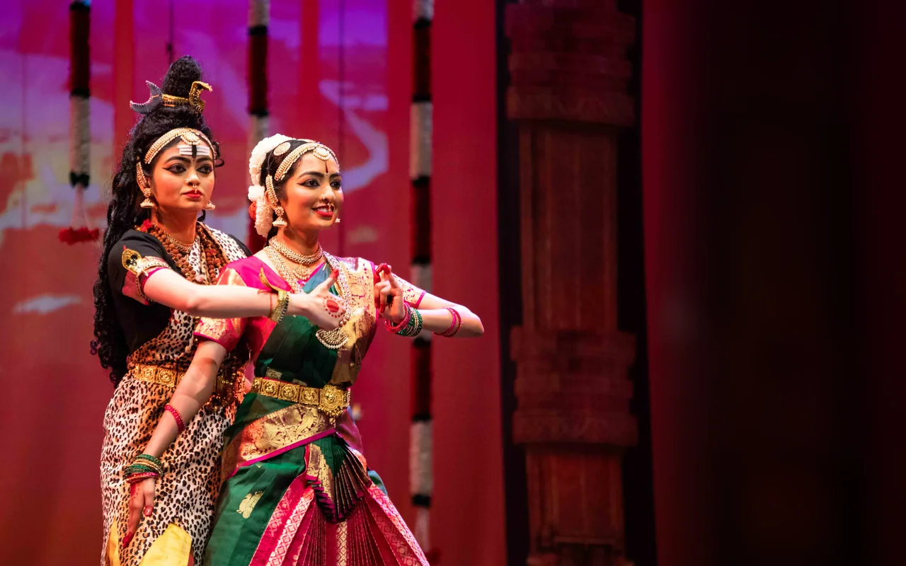 Ashmitha & Ashvatha Arun at their arangetram, 2023